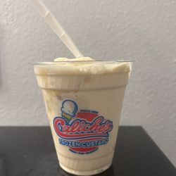 Caliche’s Frozen Custard - Created my own caliche (with bananas)