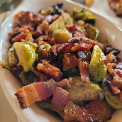 Railroad Pub and Pizza - Brussels with bacon-$10