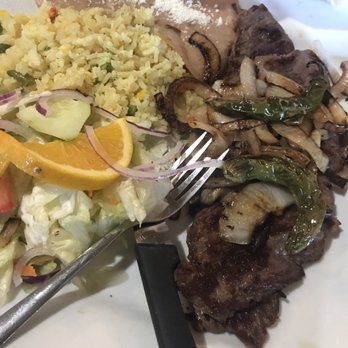 Mariscos Playa De Corales - Carne asada platter. The grilled onions are delish! - Seafood Near Me - Placentia, California Mariscos Playa De Corales - Carne asada platter. The grilled onions are delish! - Seafood Near Me - Placentia, California