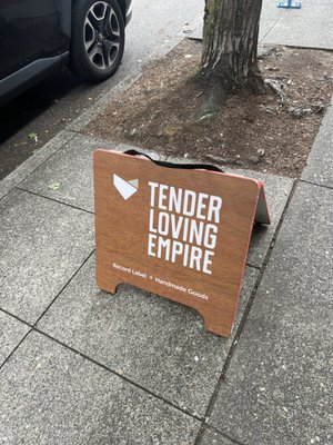 Tender Loving Empire by null