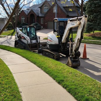 Jensen Retaining Walls - Ready to dig!!!! - Landscaping Near Me - Omaha, Nebraska Jensen Retaining Walls - Ready to dig!!!! - Landscaping Near Me - Omaha, Nebraska