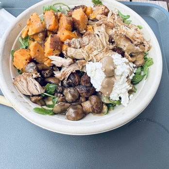 Just Salad - Warm Goat Cheese Salad - Salad Near Me - Palm Beach Gardens, Florida Just Salad - Warm Goat Cheese Salad - Salad Near Me - Palm Beach Gardens, Florida