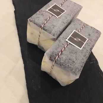 MW Restaurant - Black truffle ice cream sandwich - New American Near Me - Honolulu, Hawaii MW Restaurant - Black truffle ice cream sandwich - New American Near Me - Honolulu, Hawaii