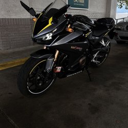 AK's shop and performance - Frame sliders installed with a minimalist look