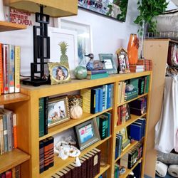 Used Treasures - Tulares favorite book store