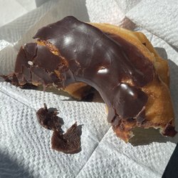 Lee’s Donuts - Raised chocolate donut