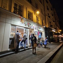 Pozzetto - Store Front