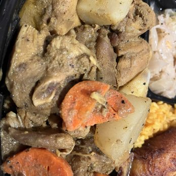 Curry n Jerk - Curry/Jerk Combo Plate - Caribbean Near Me - Memphis, Tennessee