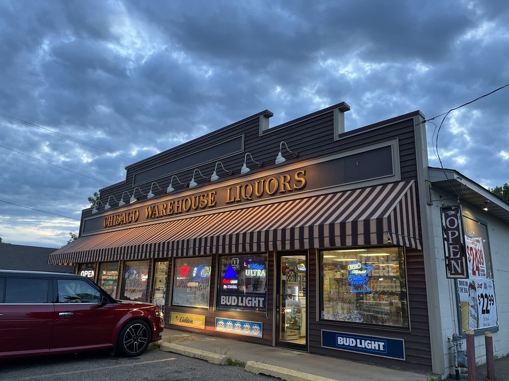 Chisago Warehouse Liquors Logo