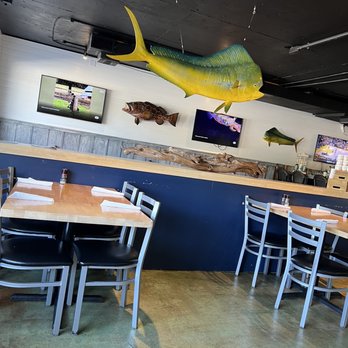 Captain Craig's Restaurant - Decoration - Seafood Near Me - Tavernier, Florida Captain Craig's Restaurant - Decoration - Seafood Near Me - Tavernier, Florida