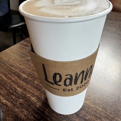 Leannas - Large Mocha