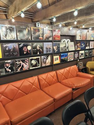 Muscle Shoals Sound Studios by null
