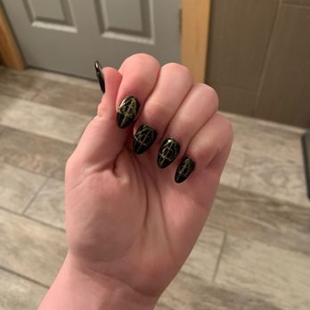 Alluring Nails - Beautiful acrylic nails and design - Nail Salons Near Me - Anchorage, Alaska