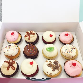 Georgetown Cupcake - A dozen Georgetown Cupcakes - Bakeries Near Me - Bethesda, Maryland Georgetown Cupcake - A dozen Georgetown Cupcakes - Bakeries Near Me - Bethesda, Maryland
