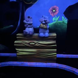 Howl At The Moon Mini Golf