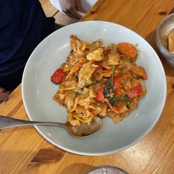 Kin'd - Thai Near Me - Fresh Meadows, New York