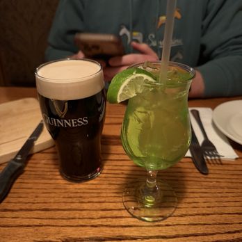 Quiet Man Pub - Guinness and Leprechaun Lemonade - Irish Pub Near Me - Dover, New Jersey