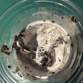 Tinto Y Crema - Vanilla and cookie gelato almost completely eaten and melted - Ice Cream & Frozen Yogurt Near Me - Charleston, South Carolina