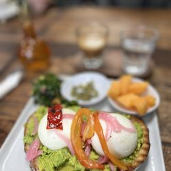 Mika's - Avocado Toast | Full Order with Poach Eggs
