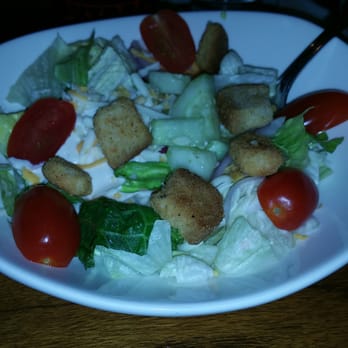 Outback Steakhouse - Forgot to mention the just slopped my dressing on the plate - Steakhouses Near Me - Arlington, Texas