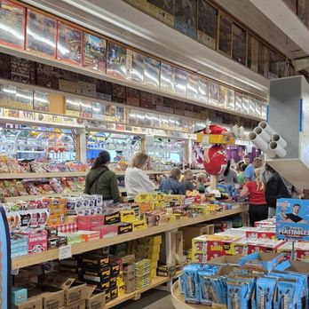 Minnesota's Largest Candy Store - Candy Stores Near Me - Jordan, Minnesota Minnesota's Largest Candy Store - Candy Stores Near Me - Jordan, Minnesota