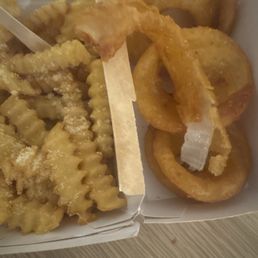 Cold and even colder fries and onion rings! Yuck! Cold and even colder fries and onion rings! Yuck!