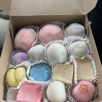 Two Ladies Kitchen - Bakeries Near Me - Hilo, Hawaii