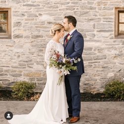 The Parlour 33 - Gorgeous holiday bride. Last wedding in 2019