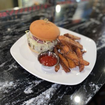 Burtons Grill & Bar - Veggie burger and thick cut Sweet Potato fries - New American Near Me - Mount Pleasant, South Carolina