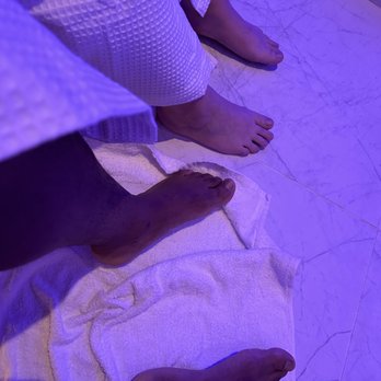 Spa Light - In the cold room - Massage Near Me - Lincoln, Rhode Island