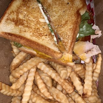 Ruby's Roadside Grill - Club & fries - Burgers Near Me - Seaside, Oregon