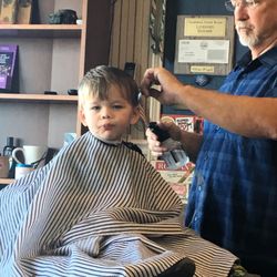 Glenn's Barber Shop
