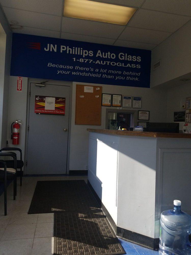 JN PHILLIPS AUTO GLASS 28 Reviews 1017 Hancock St, Quincy, Massachusetts Auto Glass
