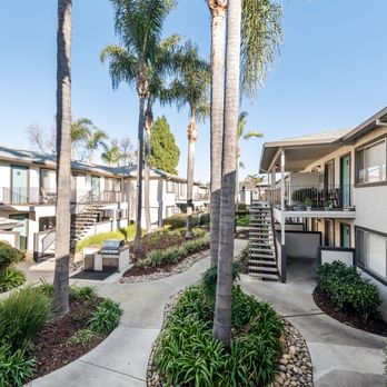 Cielo Apartment Homes - Cielo Outdoor Walkway - Apartments Near Me - Campbell, California
