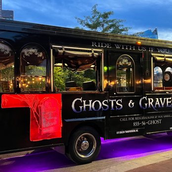 Ghosts & Gravestones - Historical Tours Near Me - Boston, Massachusetts Ghosts & Gravestones - Historical Tours Near Me - Boston, Massachusetts