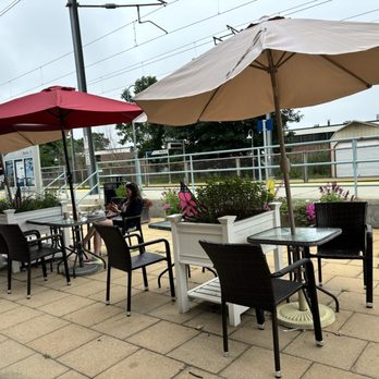 Mystic Depot Roasters - Patio - Coffee & Tea Near Me - Stonington, Connecticut Mystic Depot Roasters - Patio - Coffee & Tea Near Me - Stonington, Connecticut