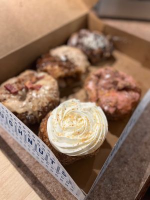 Parlor Doughnuts by null