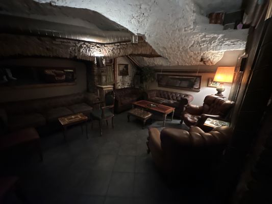 Argot Speakeasy - Mixology bar - live music by null