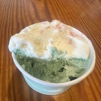 L'albero Dei Gelati - Gelato Near Me - Brooklyn, New York L'albero Dei Gelati - Gelato Near Me - Brooklyn, New York