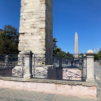 Dikilitas - Landmarks & Historical Buildings Near Me