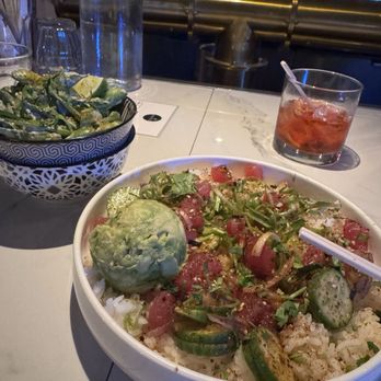 Venice Mtl Vieux-Montreal - Ahi tuna poke bowl, edamame and a Negroni - Salad Near Me - Montreal, Quebec