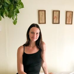 Ohmbiance Holistic Skin Care - Jodi James  |  Holistic Esthetician