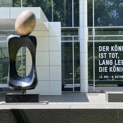 Museum Frieder Burda - Der Konig Ist Tot, Lang Lebe Die Konigin Special Exhibit! (05/30/23)