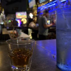 Lazy Oaf Lounge - Great view of the bar.