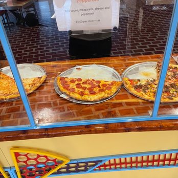 Bill's Pizza - Pizza Near Me - Palm Desert, California Bill's Pizza - Pizza Near Me - Palm Desert, California