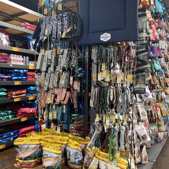 Hollywood Feed - Pet Stores Near Me - Mountain Brook, Alabama Hollywood Feed - Pet Stores Near Me - Mountain Brook, Alabama
