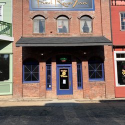 Vicki Rae's Pizza - Frontage. New streets are going in.