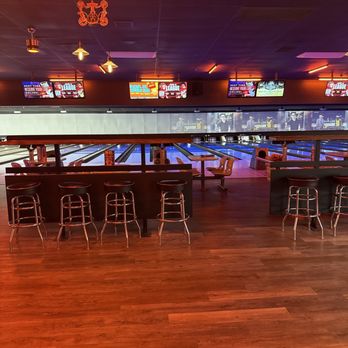 Bowlero Heather Ridge - Bowling Near Me - Aurora, Colorado