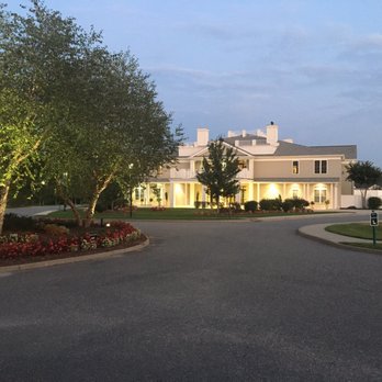 The Colonies at Williamsburg - Entrance - Resorts Near Me - Williamsburg, Virginia The Colonies at Williamsburg - Entrance - Resorts Near Me - Williamsburg, Virginia