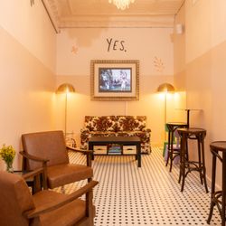 Begin - Back room Seating